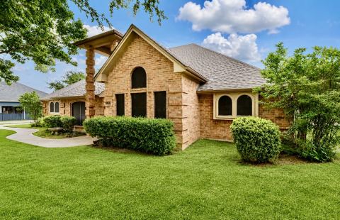 413 Lincoln Oaks Drive, Burleson, TX 76028 — photo 3