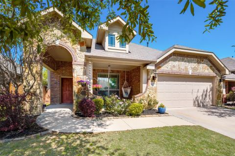 633 Shotwell Street, Crowley