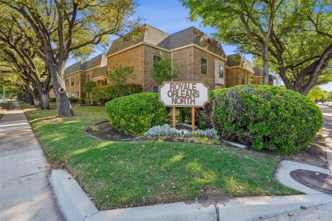 4438 Harlanwood Drive 211, Fort Worth