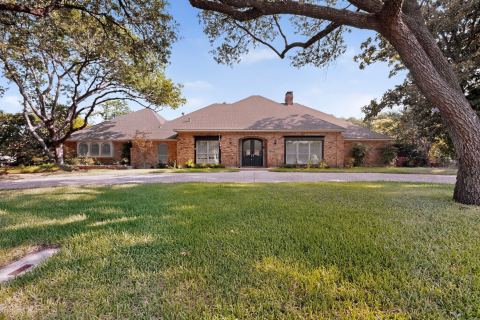 6911 Gateridge Drive, Dallas, TX 75254 — photo 2
