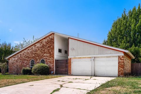 6917 Post Oak Drive, North Richland Hills, TX 76182 — photo 2