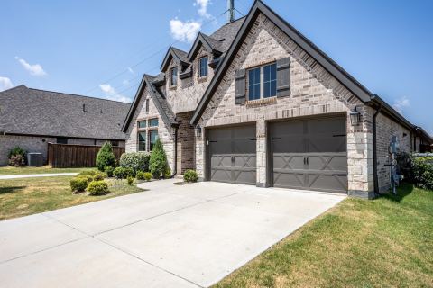 340 Moonvine Drive, Little Elm, TX 75068 — photo 2