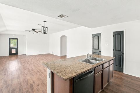 1412 Meadow Creek Drive, Princeton, TX 75407 — photo 3