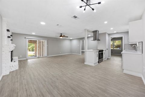 600 N Young Boulevard, DeSoto, TX 75115 — photo 3