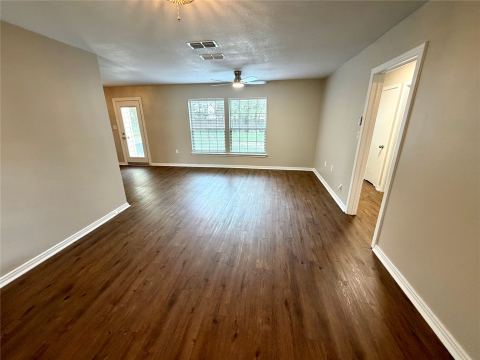 107 Greenview Drive, Stephenville, TX 76401 — photo 3