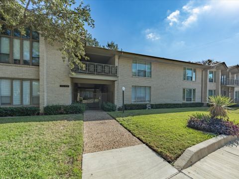 11102 Valleydale Drive A, Dallas, TX 75230 — photo 2