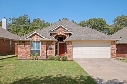 110 Blue Bonnet Circle, Justin, TX 76247 — photo 2