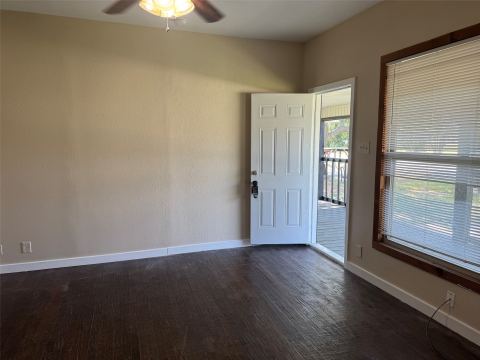 323 E Lloyd Street, Krum, TX 76249 — photo 3