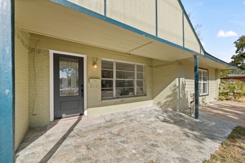 909 15th Street, Grand Prairie, TX 75050 — photo 3