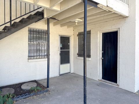 709 W Richmond Avenue 1, Fort Worth, TX 76110 — photo 2