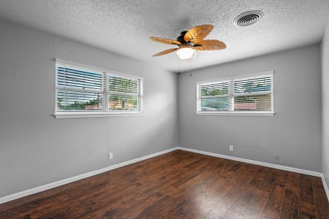 2710 W Walker Street, Denison, TX 75020 — photo 2