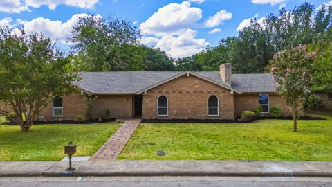 122 Meadowbrook Drive, DeSoto, TX 75115 — photo 2