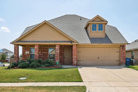 1180 Wentworth Way, Forney