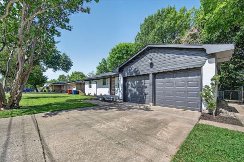 425 N Hamilton Street, Farmersville, TX 75442 — photo 2
