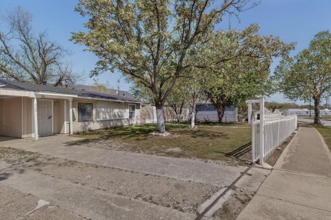 712 Hodgson Street, Fort Worth, TX 76115 — photo 3