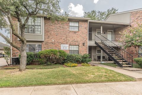 2728 Copper Creek Drive 107, Arlington, TX 76006 — photo 2