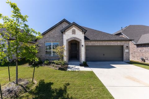 1515 bridlepath, Forney