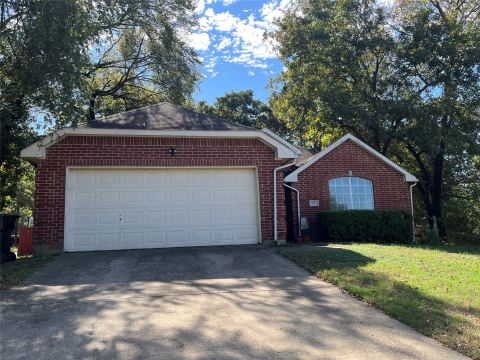 829 Shoreline Drive, West Tawakoni