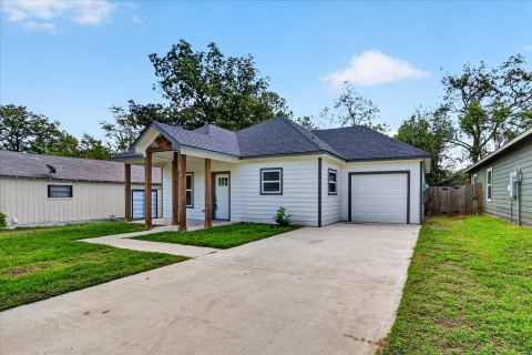 524 W Florence Street, Denison, TX 75020 — photo 2