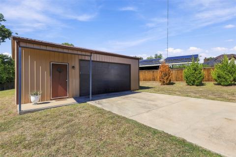 107 Chance Court, Springtown, TX 76082 — photo 3