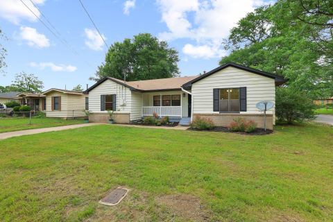 2401 Sunset Street, Denison, TX 75020 — photo 3
