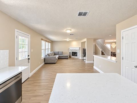 14800 Ledgeview Court, Balch Springs, TX 75180 — photo 3