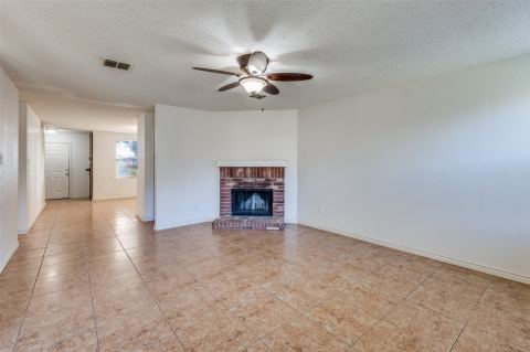 8402 Olivia Meadow Drive, Arlington, TX 76002 — photo 3