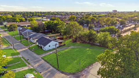 4302 Roberts Street, Greenville