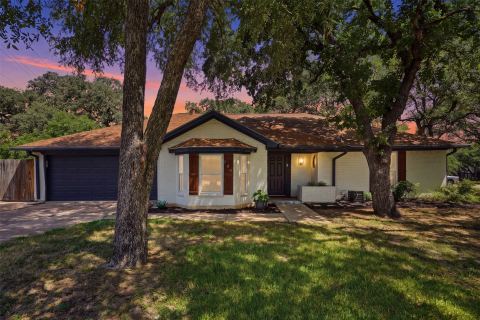 700 Highland Crest Drive, Hurst, TX 76054 — photo 2