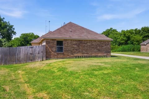 131 Sunburst Court, Weatherford, TX 76087 — photo 3