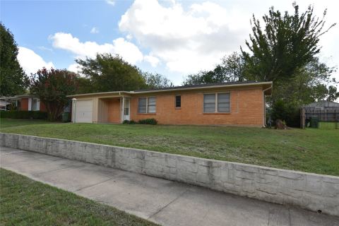1212 Belvedere Drive, Arlington, TX 76010 — photo 2
