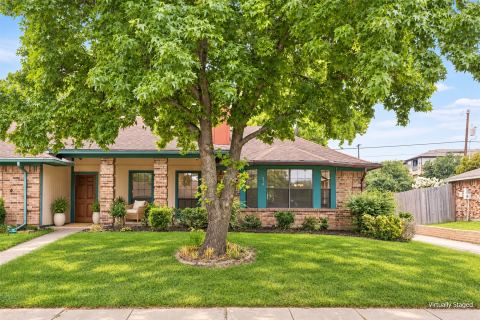 210 E Amberway Lane, Garland