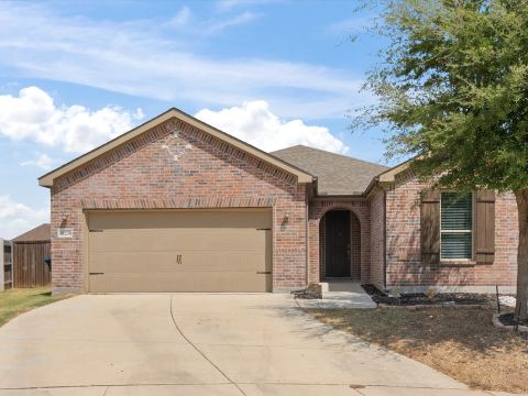 10236 Fox Springs Drive, Fort Worth, TX 76131 — photo 2