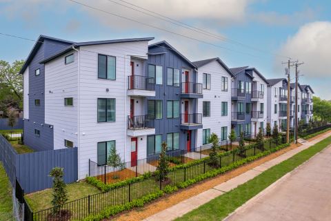 3235 Dallas Street 1307, Dallas, TX 75210 — photo 2