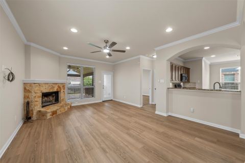 10860 Burnham Drive, Waco, TX 76708 — photo 3