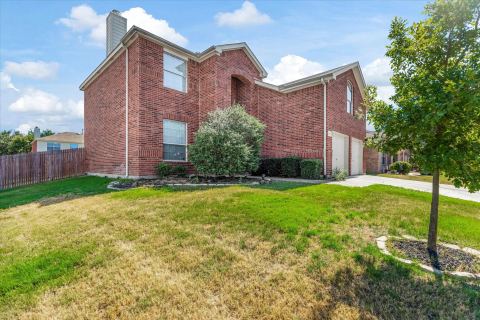 1047 Stream Drive, Grand Prairie, TX 75052 — photo 2