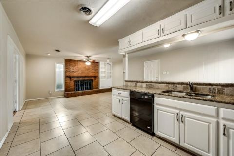 1601 Larkspur Drive, Arlington, TX 76013 — photo 3