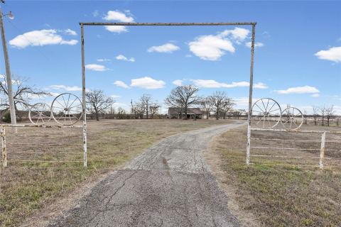 2104 State Highway 69 S, Greenville, TX 75402 — photo 2