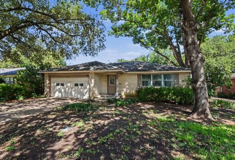 8057 Fall River Drive, Dallas, TX 75228 — photo 2