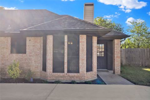 409 Odell Street, Cleburne, TX 76033 — photo 3