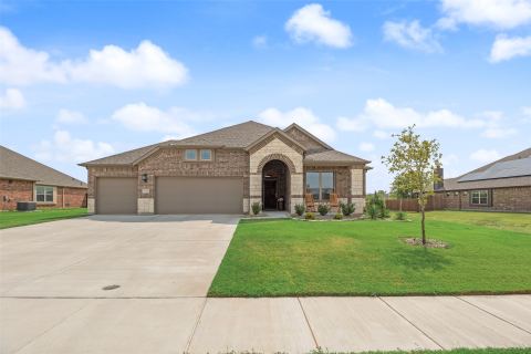 645 Mb S Way, Pilot Point, TX 76258 — photo 2