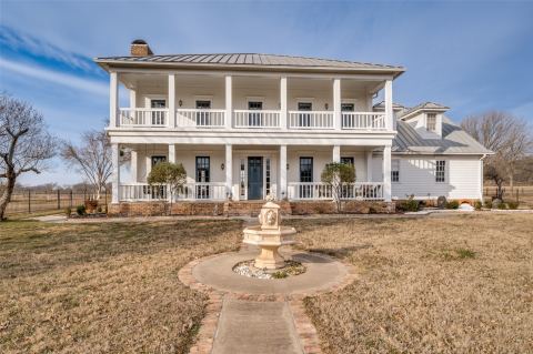 1827 Dr Sanders Road, Aubrey, TX 76227 — photo 3