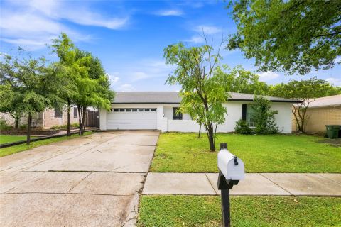 1721 Overbrook Drive, Arlington, TX 76014 — photo 2