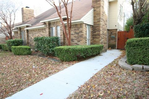 2064 Embassy Way, Carrollton