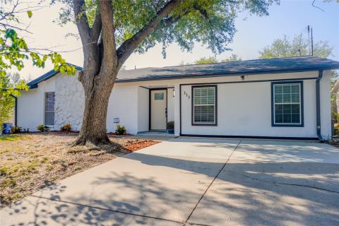 313 Boulder Court, Burleson, TX 76028 — photo 3