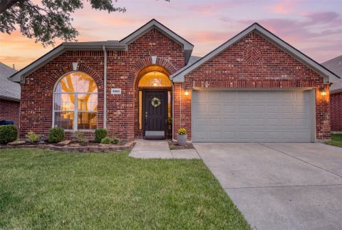 6880 Longhorn Trail, Frisco