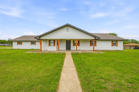 621 County Road 484, Stephenville, TX 76401 — photo 3