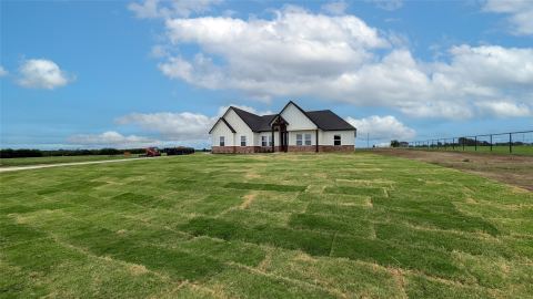 3296 Escobar Circle, Greenville, TX 75401 — photo 3