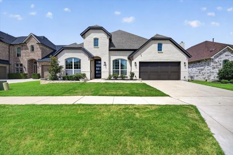 713 Sandbox Drive, Little Elm