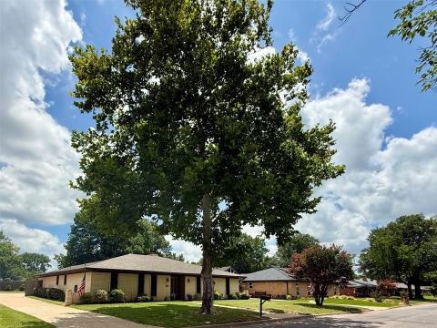 3005 Anthony Drive, Sherman, TX 75092 — photo 2